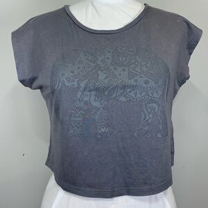 ✨ 2/$25 ✨ Women’s Cropped Graphic T-Shirt - Triple Five Soul - Size Small